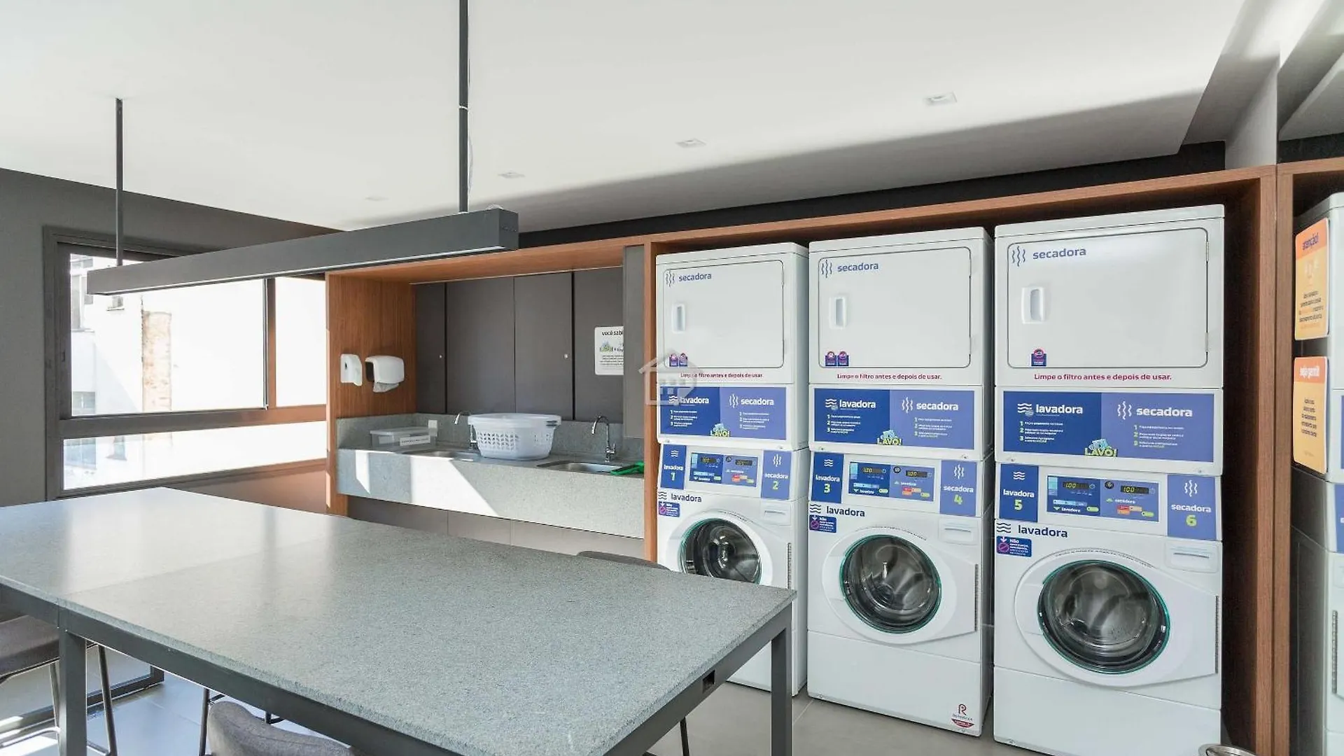 Lindo Edificio Com Infraestrutura Completa. Apartman Porto Alegre
